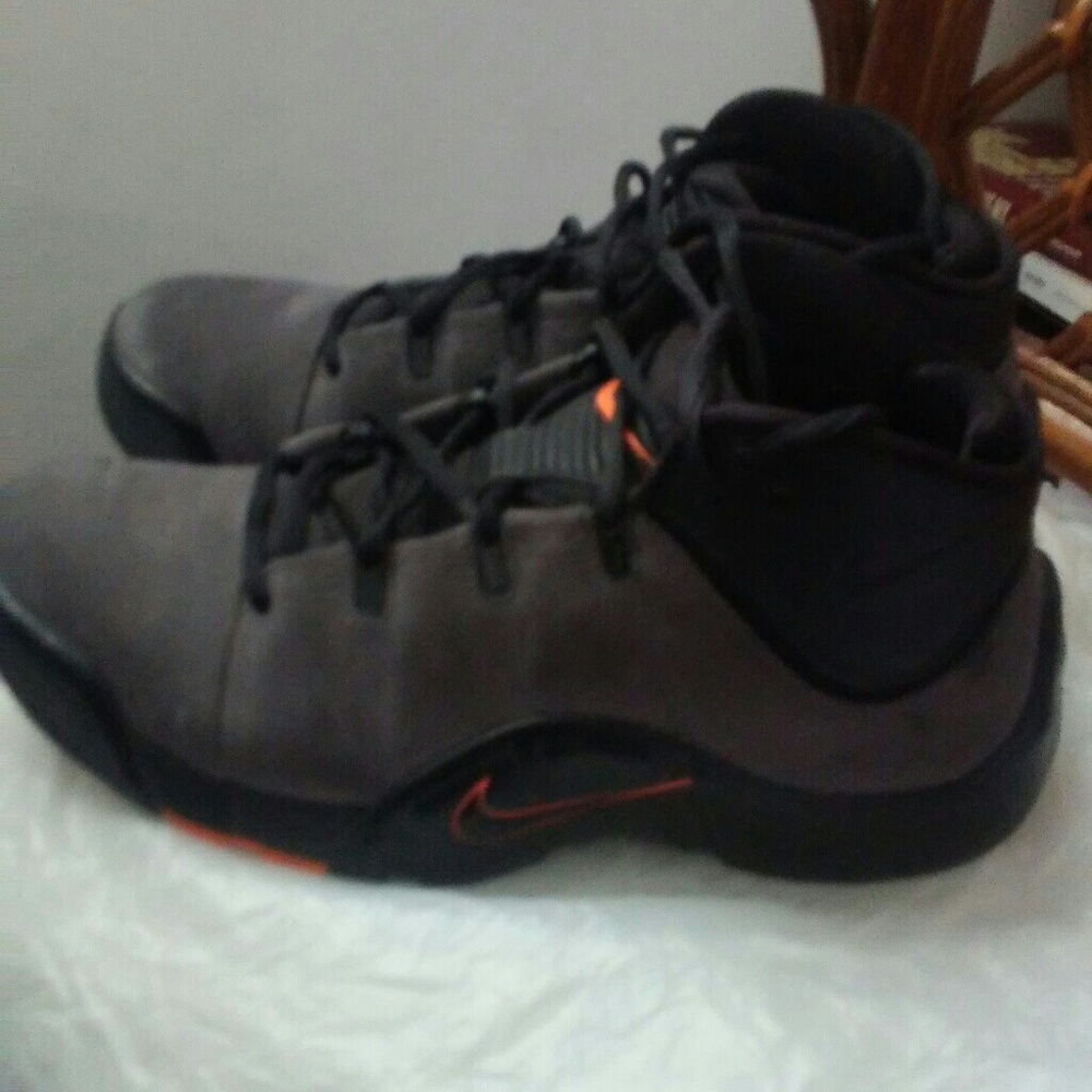 Men's Nike basketball shoes